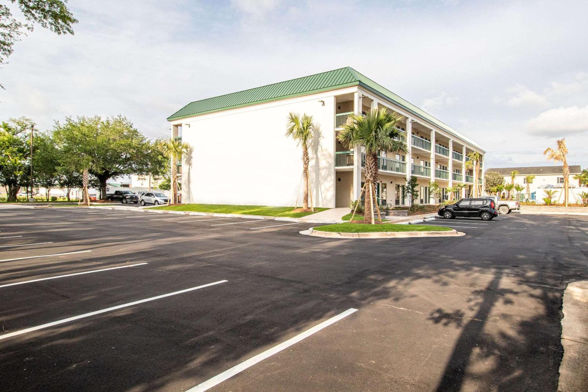 Econo Lodge Inn&Suites Foley Exterior foto